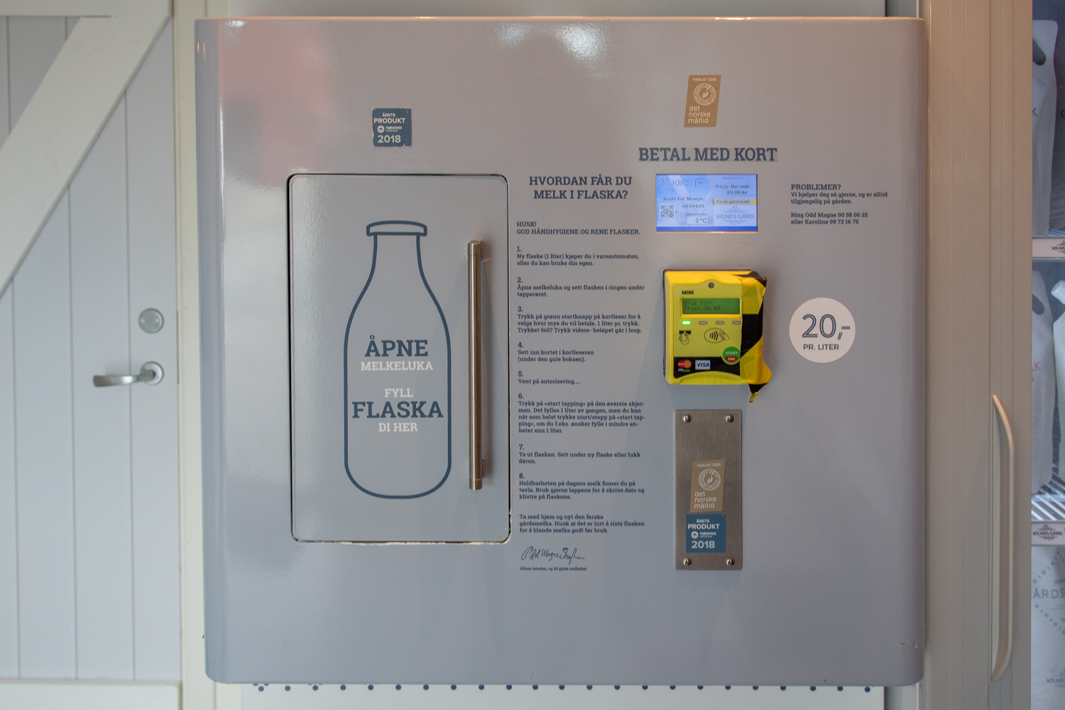 Bilde av melkeautomaten på Kilnes Gård